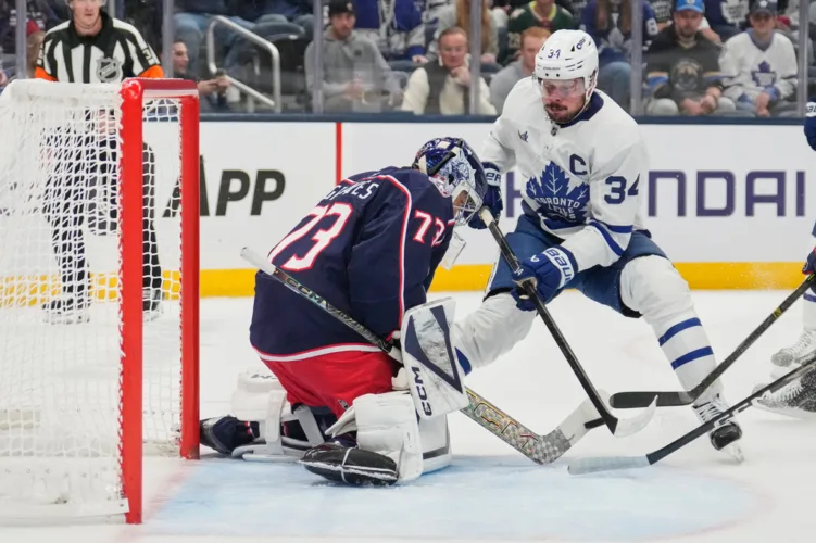 Matthews scores to help Leafs beat Jackets